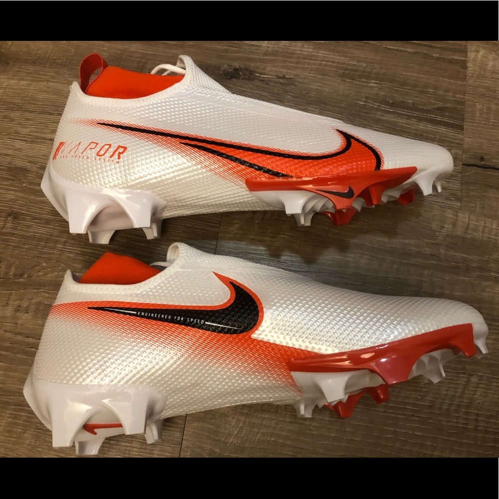 Nike Vapor Edge Pro 360 football cleats, size 12
